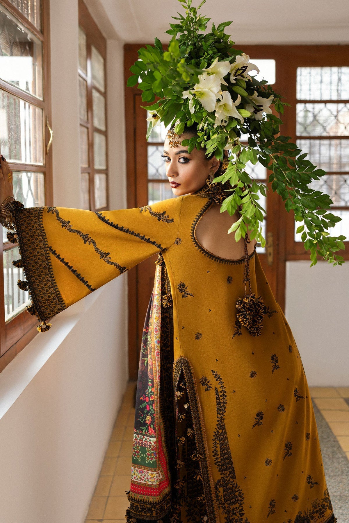 Hussain Rehar 3PC Embroidered Lawn Suit with Printed Chiffon Dupatta 4025