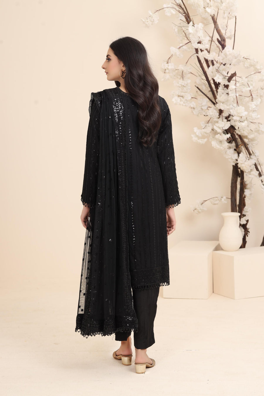 BAROQUE UNSTITCHED LUXURY EMBROIDERED