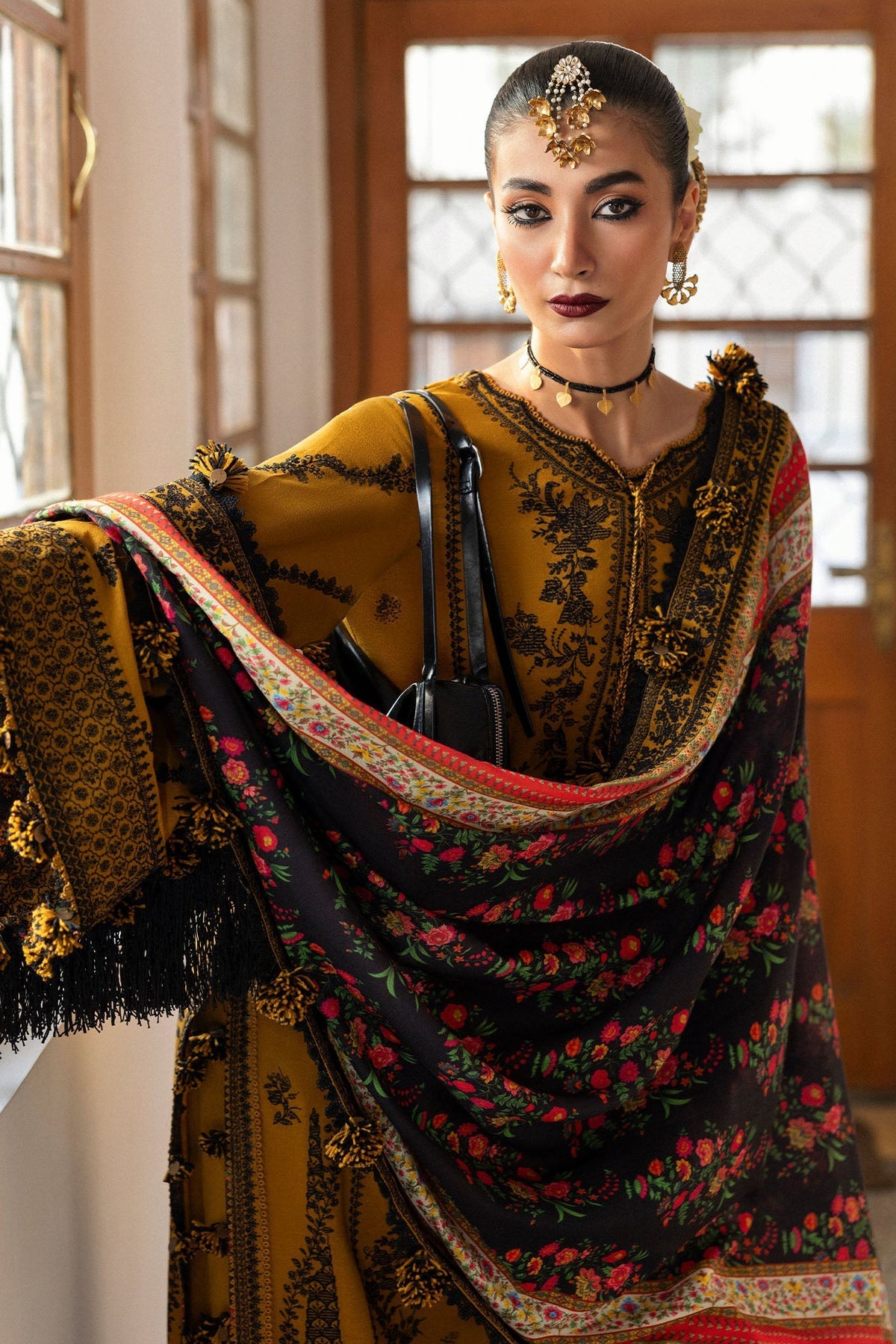 Hussain Rehar 3PC Embroidered Lawn Suit with Printed Chiffon Dupatta 4025