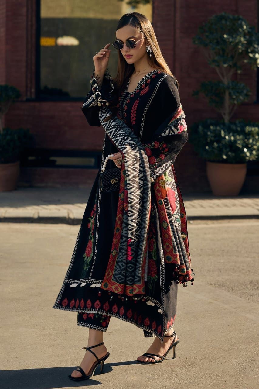 CHARIZMA 3PC LAWN  EMBROIDERED UNSTITCHED D#1112