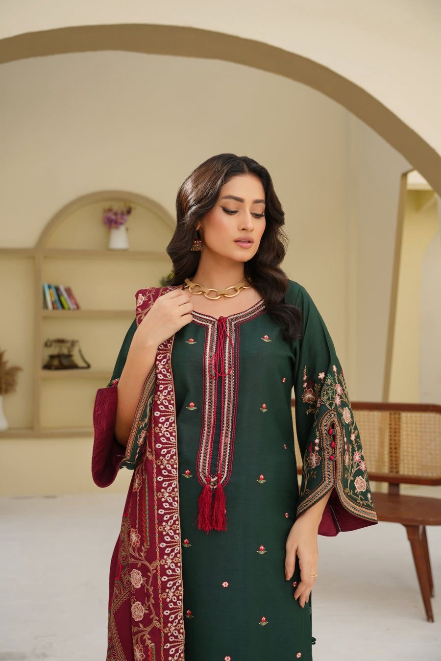 ANAM&IRUM’Z 3PC UNSTITCHED EMBROIDERED SUIT