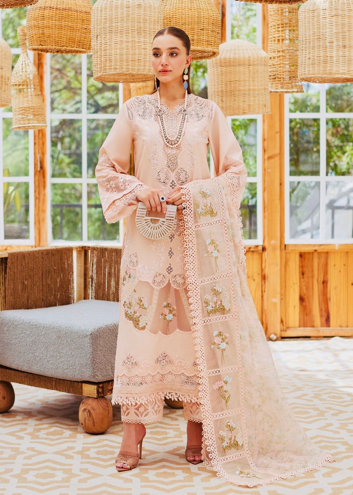 CRIMSON 3PC LAWN UNSTITCHED EMBROIDERED 
Code:4030