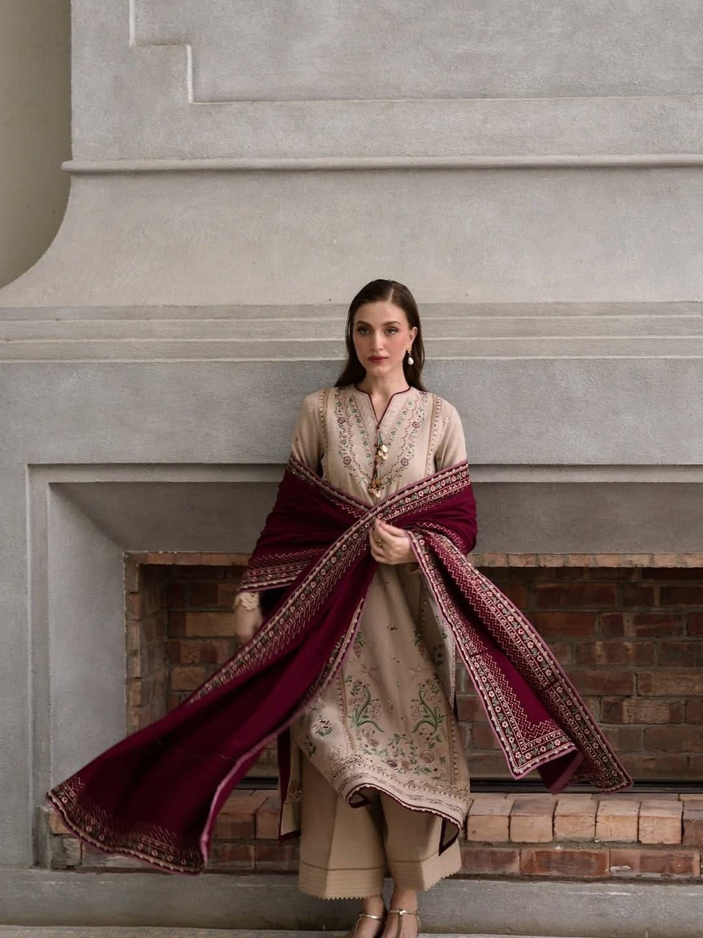 IZEL 3PC UNSTITCHED EMBROIDERED