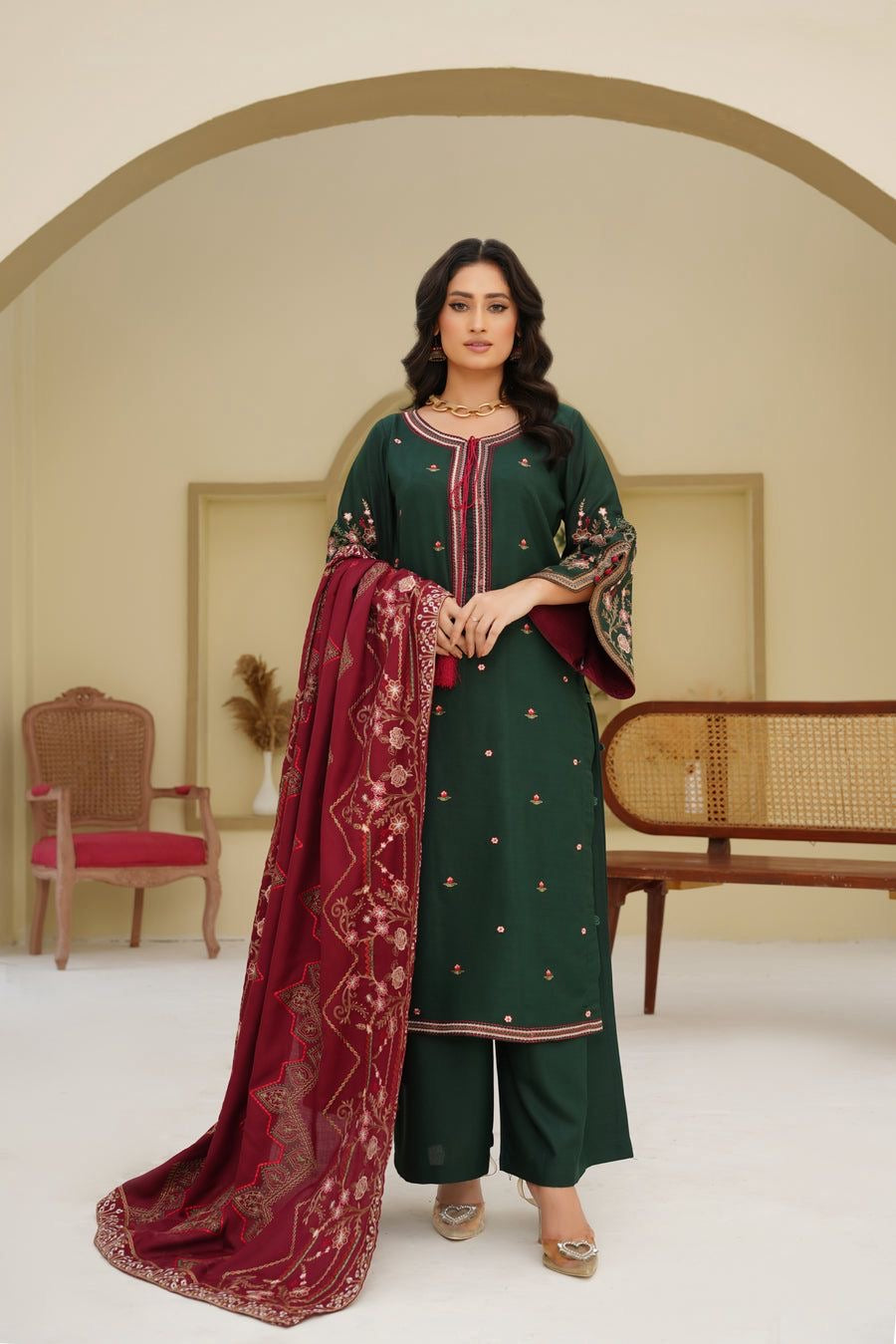 ANAM&IRUM’Z 3PC UNSTITCHED EMBROIDERED SUIT