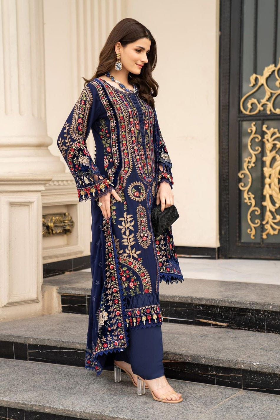 MARIA B 3pc Ustitched Fully Embroidered Suit
CODE 7248