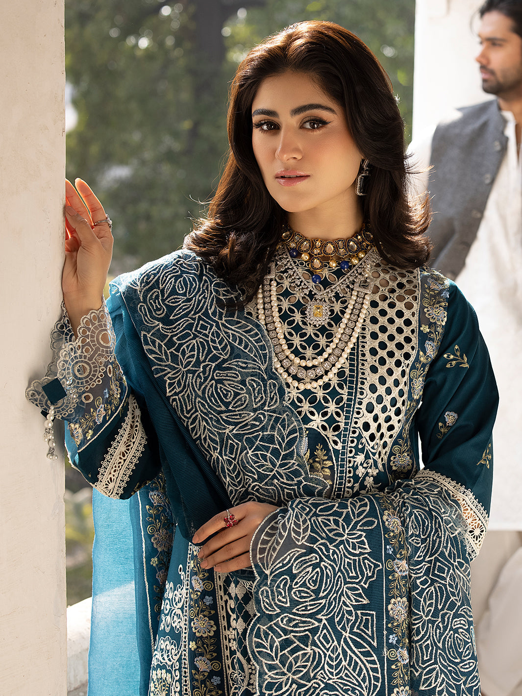 MAHNOOR BLUE 3PC LAWN UNSTITCHED LUXURY EMBROIDERED 
Code:18